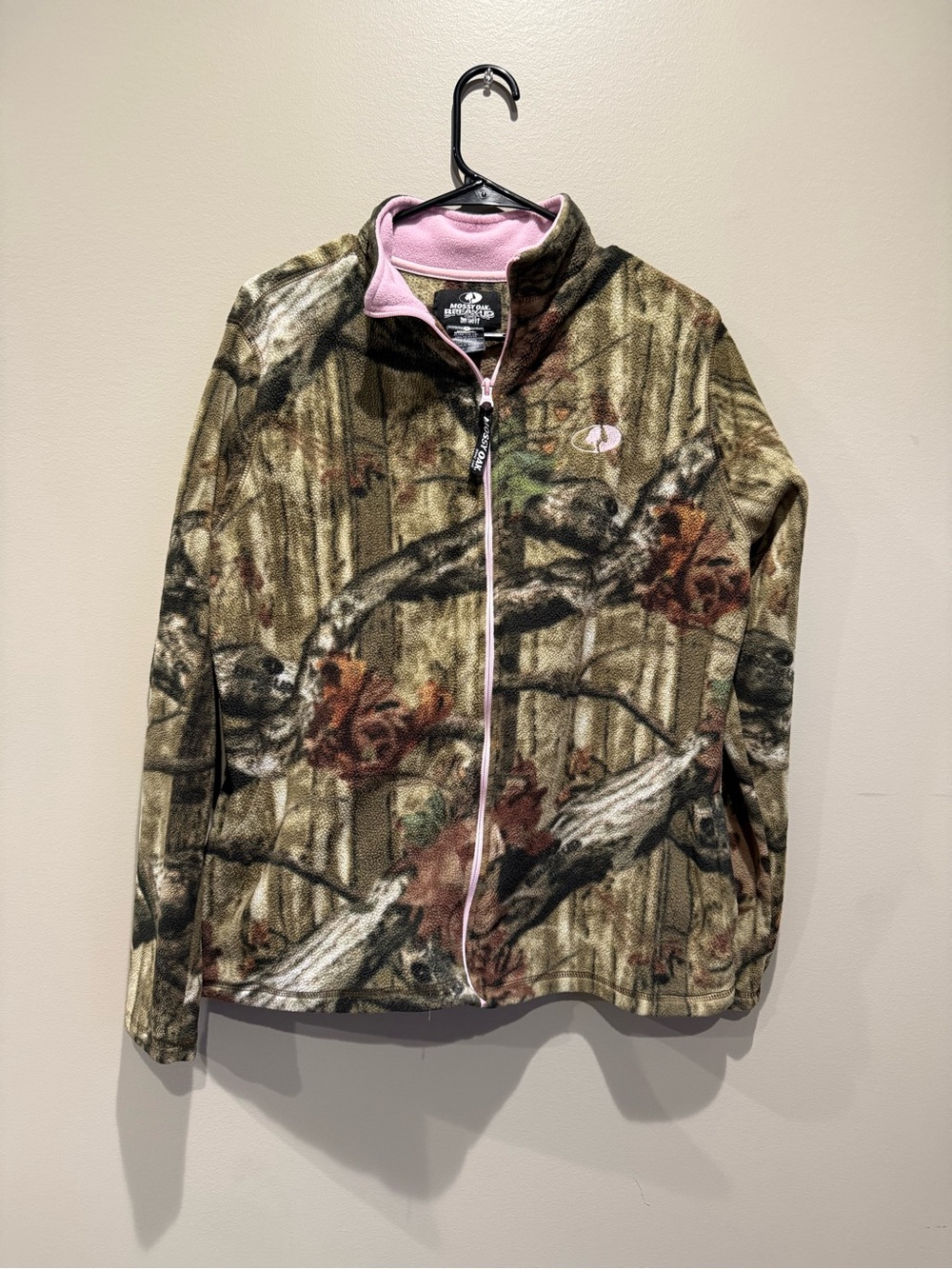Mossy Oak Camo Puffer Jacket with Pink Trim